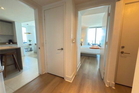 Condominio en venta en Hollywood, Florida, 1 dormitorio, 80.73 m2 № 1957614 - foto 25