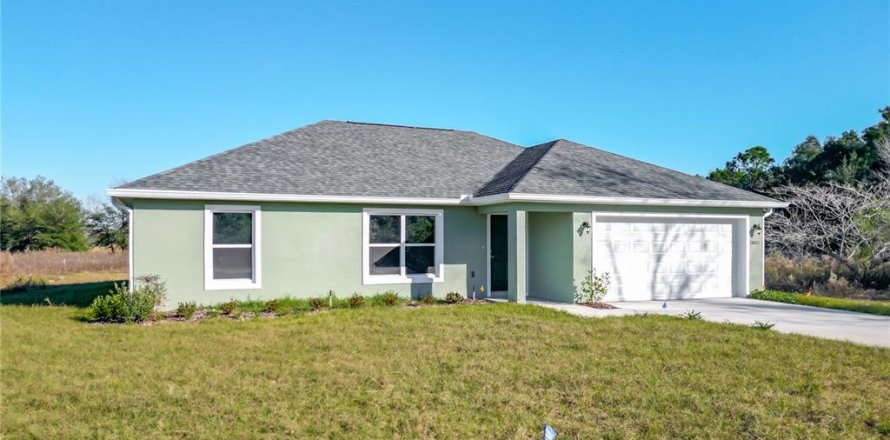 Casa en Ocala, Florida 3 dormitorios, 132.01 m2 № 2128208