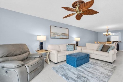 Copropriété à vendre à Tierra Verde, Floride: 2 chambres, 103.12 m2 № 2100679 - photo 5