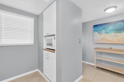 Copropriété à vendre à Tierra Verde, Floride: 2 chambres, 103.12 m2 № 2100679 - photo 15