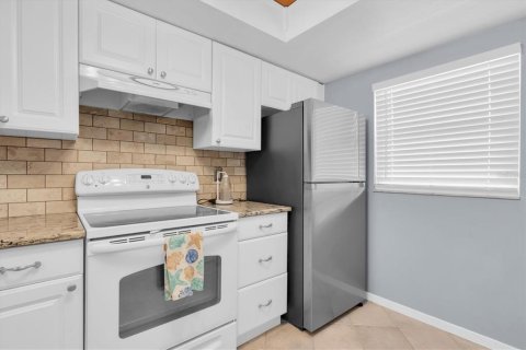 Copropriété à vendre à Tierra Verde, Floride: 2 chambres, 103.12 m2 № 2100679 - photo 14