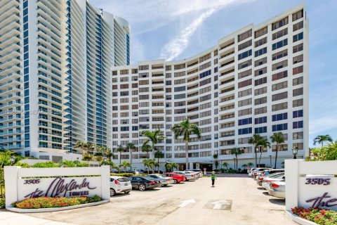 Copropriété à vendre à Hollywood, Floride: 2 chambres, 127.28 m2 № 2186734 - photo 3