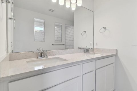 House in Apollo Beach, Florida 5 bedrooms, 240.25 sq.m. № 1815329 - photo 10