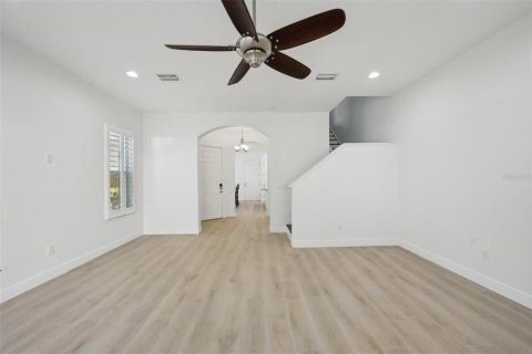 Adosado en venta en Tampa, Florida, 3 dormitorios, 191.94 m2 № 1743779 - foto 8