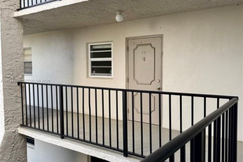 Купить кондоминиум в Дейви, Флорида 1 спальня, 80.82м2, № 2002365 - фото 18