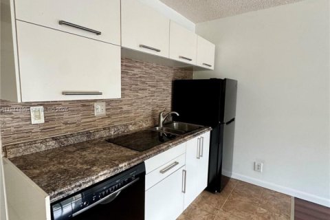 Купить кондоминиум в Дейви, Флорида 1 спальня, 80.82м2, № 2002365 - фото 5