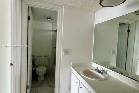 Купить кондоминиум в Дейви, Флорида 1 спальня, 80.82м2, № 2002365 - фото 8