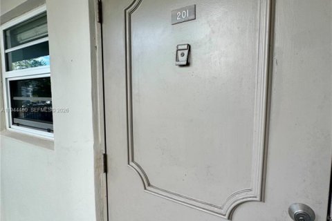 Купить кондоминиум в Дейви, Флорида 1 спальня, 80.82м2, № 2002365 - фото 15