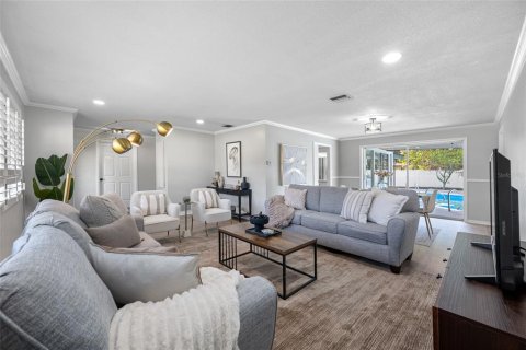 House in Clearwater, Florida 4 bedrooms, 195.09 sq.m. № 2212873 - photo 19