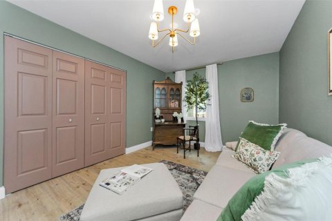 House in Dunedin, Florida 3 bedrooms, 140.84 sq.m. № 1770165 - photo 30