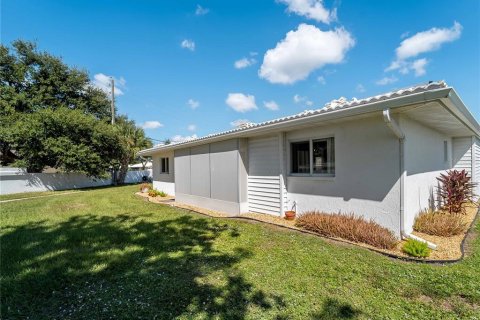 Villa ou maison à vendre à Venice, Floride: 2 chambres, 122.63 m2 № 2109482 - photo 28