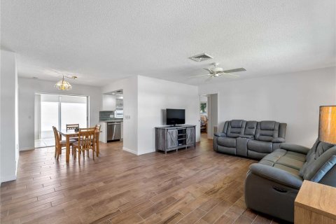 Villa ou maison à vendre à Venice, Floride: 2 chambres, 122.63 m2 № 2109482 - photo 7
