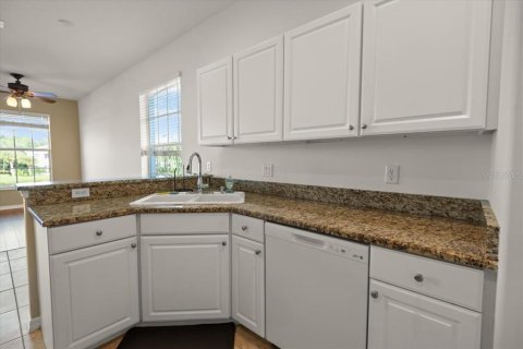 Copropriété à louer à Sarasota, Floride: 3 chambres, 189.99 m2 № 2419223 - photo 8