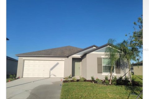House in Plant City, Florida 4 bedrooms, 179.77 sq.m. № 2113742