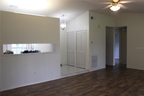 Casa en venta en Spring Hill, Florida, 3 dormitorios, 119.84 m2 № 1824977 - foto 11