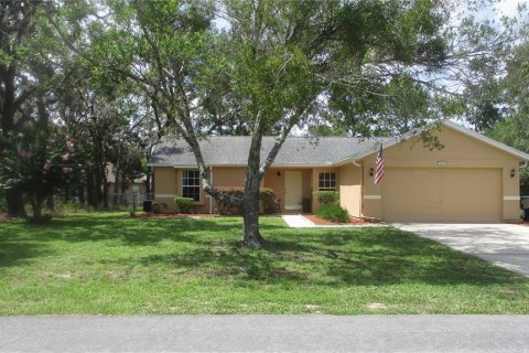 Casa en venta en Spring Hill, Florida, 3 dormitorios, 119.84 m2 № 1824977 - foto 1