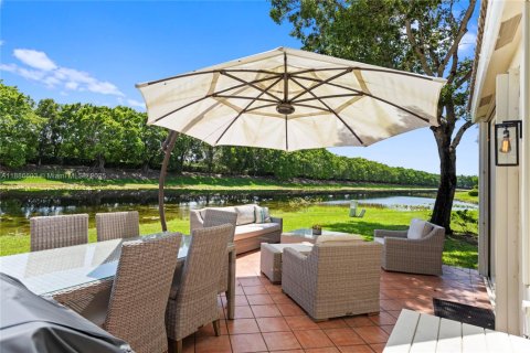 Villa ou maison à vendre à Weston, Floride: 4 chambres, 176.7 m2 № 1951106 - photo 29