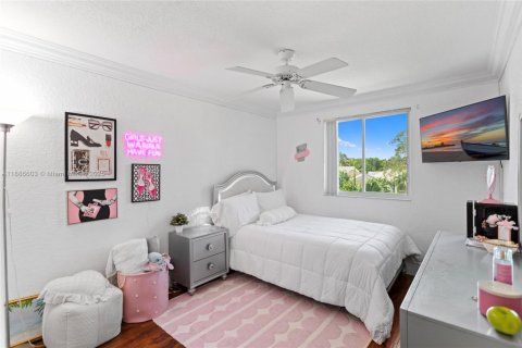 Villa ou maison à vendre à Weston, Floride: 4 chambres, 176.7 m2 № 1951106 - photo 19