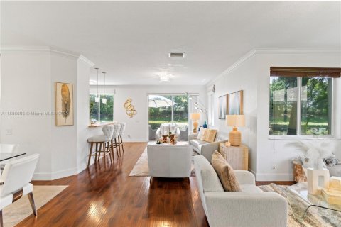 Villa ou maison à vendre à Weston, Floride: 4 chambres, 176.7 m2 № 1951106 - photo 5