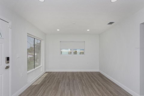 Casa en alquiler en Orlando, Florida, 3 dormitorios, 96.9 m2 № 1913925 - foto 5