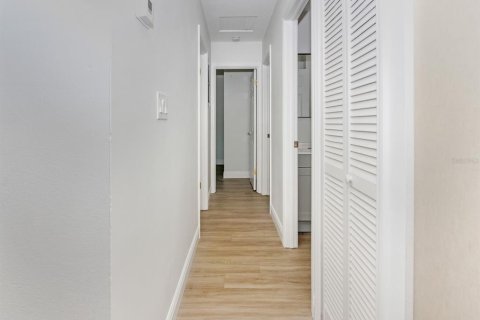 Casa en alquiler en Orlando, Florida, 3 dormitorios, 96.9 m2 № 1913925 - foto 21
