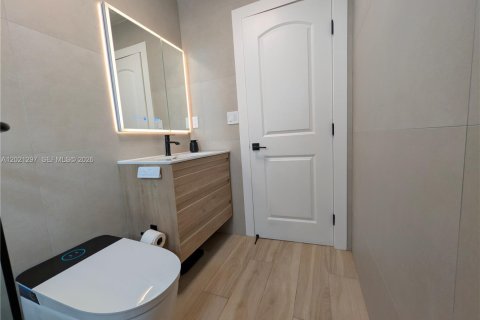 Купить виллу или дом в Холливуд, Флорида 2 спальни, 105.54м2, № 2085452 - фото 17