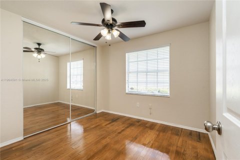 Купить виллу или дом в Пемброк-Пайнс, Флорида 3 спальни, 159.51м2, № 1955983 - фото 23