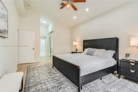 Купить виллу или дом в Пемброк-Пайнс, Флорида 3 спальни, 159.51м2, № 1955983 - фото 11