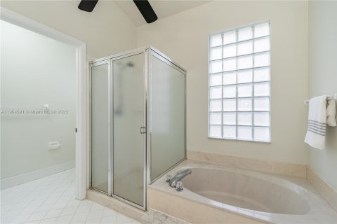 Купить виллу или дом в Пемброк-Пайнс, Флорида 3 спальни, 159.51м2, № 1955983 - фото 13