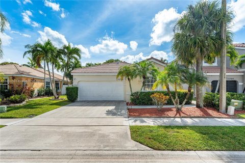 Купить виллу или дом в Пемброк-Пайнс, Флорида 3 спальни, 159.51м2, № 1955983 - фото 28