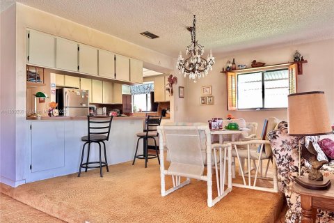 Villa ou maison à vendre à Coconut Creek, Floride: 3 chambres, 153.85 m2 № 1951296 - photo 6