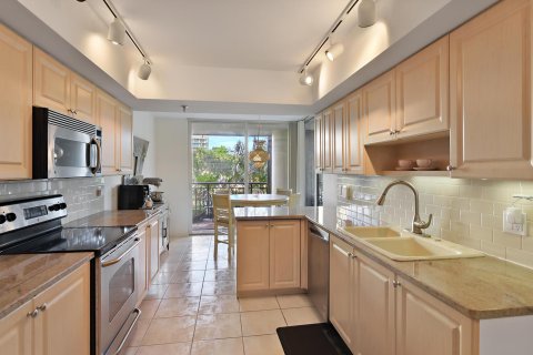 Copropriété à vendre à West Palm Beach, Floride: 3 chambres, 240.43 m2 № 2246453 - photo 9