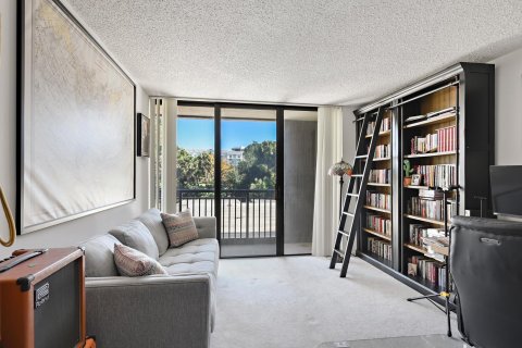 Copropriété à vendre à West Palm Beach, Floride: 3 chambres, 240.43 m2 № 2246453 - photo 18