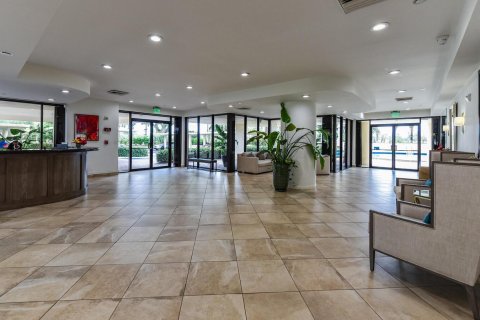 Copropriété à vendre à West Palm Beach, Floride: 3 chambres, 240.43 m2 № 2246453 - photo 30