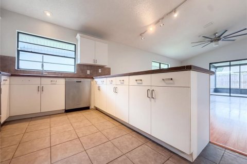 Villa ou maison à vendre à Valrico, Floride: 3 chambres, 123 m2 № 2415032 - photo 8