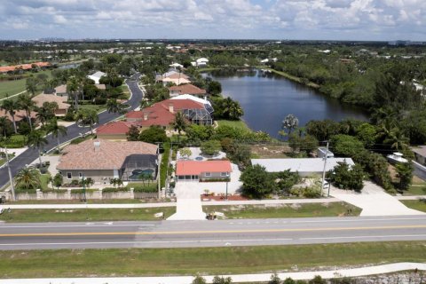 House in Naples, Florida 3 bedrooms, 102.19 sq.m. № 2247214 - photo 19