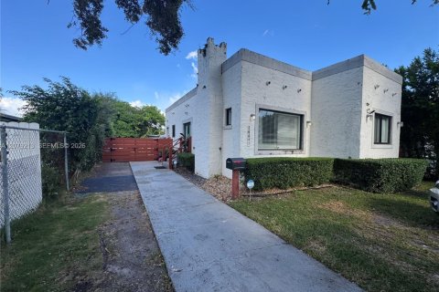 Villa ou maison à Miami, Floride 3 chambres, 119.57 m2 № 2326893
