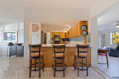 Casa en venta en Saint Petersburg, Florida, 4 dormitorios, 152.36 m2 № 1643124 - foto 7