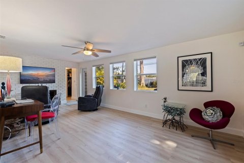 Casa en venta en Saint Petersburg, Florida, 4 dormitorios, 152.36 m2 № 1643124 - foto 12