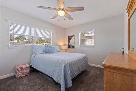 Casa en venta en Saint Petersburg, Florida, 4 dormitorios, 152.36 m2 № 1643124 - foto 24