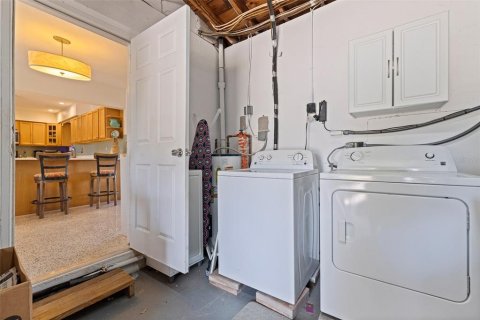 Casa en venta en Saint Petersburg, Florida, 4 dormitorios, 152.36 m2 № 1643124 - foto 27