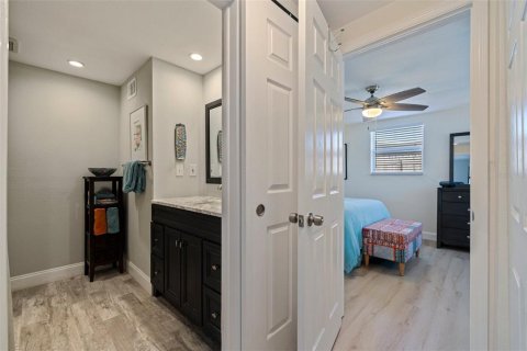 Casa en venta en Saint Petersburg, Florida, 4 dormitorios, 152.36 m2 № 1643124 - foto 16