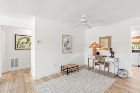 House in Largo, Florida 1 bedroom, 76.64 sq.m. № 1785053 - photo 9