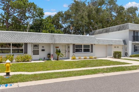 House in Largo, Florida 1 bedroom, 76.64 sq.m. № 1785053 - photo 3