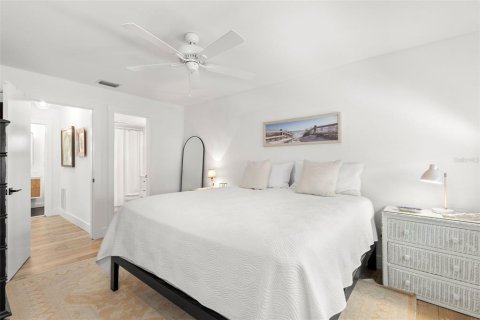 House in Largo, Florida 1 bedroom, 76.64 sq.m. № 1785053 - photo 22