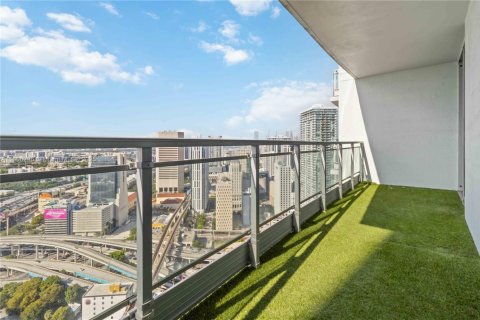 Снять в аренду кондоминиум в Майами, Флорида 2 спальни, 100.24м2, № 1957053 - фото 1