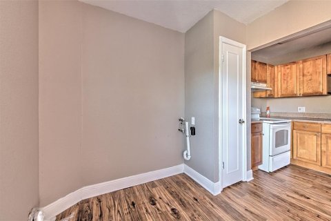 Condo in Tampa, Florida, 2 bedrooms  № 2379733 - photo 12