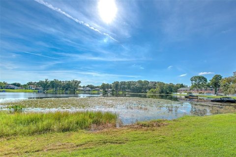 Condo in Tampa, Florida, 2 bedrooms  № 2379733 - photo 27