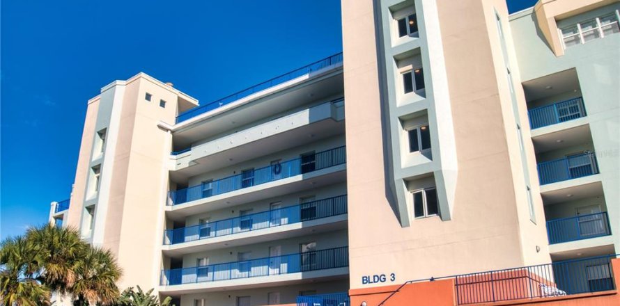 Condominio en New Smyrna Beach, Florida, 3 dormitorios № 1549747