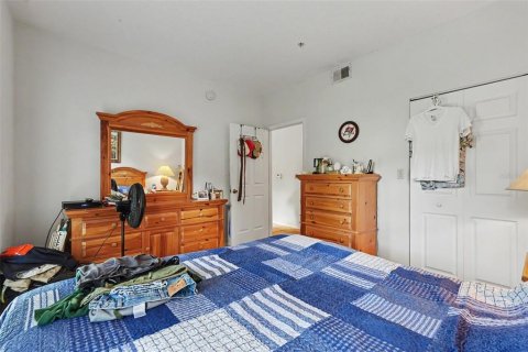 Condo in Tampa, Florida, 1 bedroom  № 2201741 - photo 13